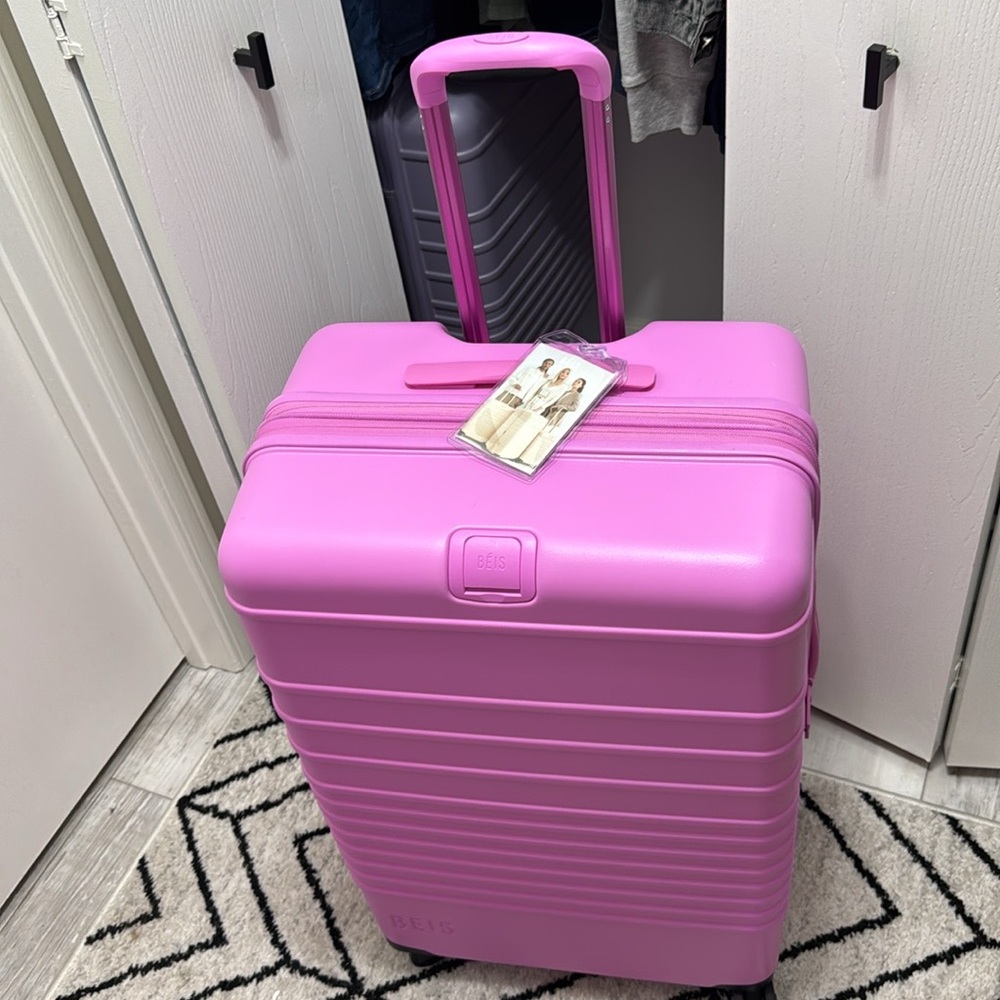Beis berry luggage set